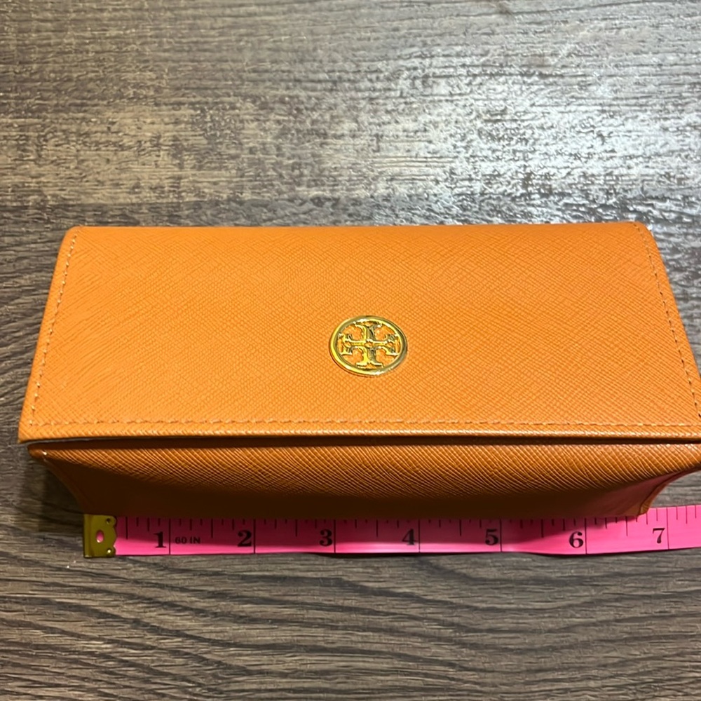 NWOT Tori Burch glasses case